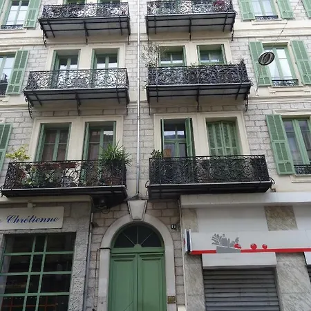 F2 Centre - Gare Apartamento *