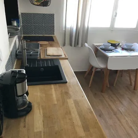 F2 Centre - Gare Apartamento *