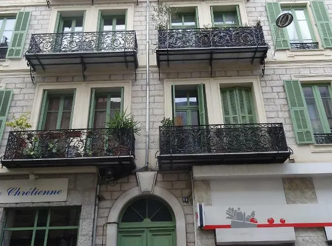 F2 Centre - Gare Apartment *