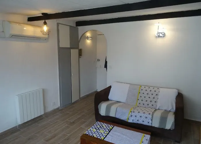 F2 Centre - Gare Apartamento *